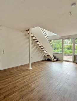 Interessante 6-Zimmer-Maisonettewohnung mit großer & sonniger Terrasse/Gartenteil - Hannover