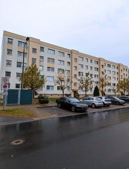 Eigentumswohnung mit Süd-West Balkon und 4,5 % Rendite - Ottendorf-Okrilla