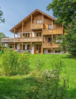 AIGNER - Landhausstil-Einfamilienhaus mit Einliegerwohnung in Grafrath - Grafrath