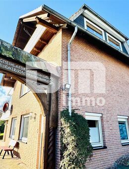 Einfamilienhaus BJ 1980 mit Einliegerwohnung, Studio + Dachterrasse - Dassel
