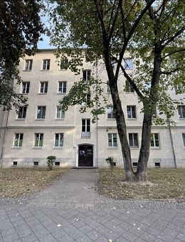 Modernes Wohnen in Alt-West: 3 Zimmer mit Loggia - Leipzig