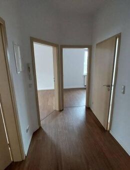 2-Zi.-Whg. mit Tageslichtbad auf Wunsch mit Einbauküche - Geringswalde