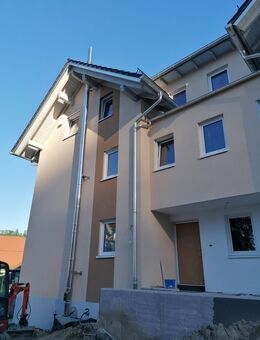 4 Zimmer, Bad, Terrasse mit Garten - großzügig mit viel Platz, familiengeeignet! (Whg.2 EG) - Ronsberg