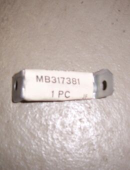 MB317381 Halter, Verkleidung hinten, Kofferraum Mitsubishi Galant/Sapporo - Hannover Vahrenwald-List
