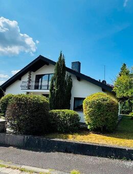 Architektenhaus in Bestlage: Großzügiger Wohntraum für Familien mit Platzbedarf - Bessenbach