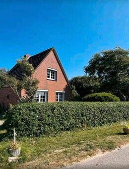 Für Naturliebhaber in Eider- und Nordseenähe ! Einfamilienhaus mit viel Platz für Zwei- und Vierbeiner - Schülp
