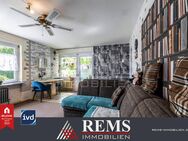 Helle 3-Zimmer-Wohnung mit Balkon und Stellplatz - attraktive Kapitalanlage in Schorndorf-Süd - Schorndorf (Baden-Württemberg)