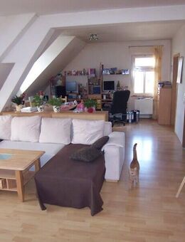 Marko Winter Immobilien -Mosbach-Diedesheim: Gemütliche 3-Zimmer-Dachgeschoss-Wohnung - Mosbach