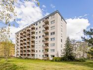 Bezugsfreie 3-Zimmer-Wohnung mit 2 Stellplätzen und 2 Balkonen - Berlin