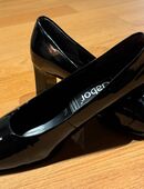 elegante schwarze Lacklederpumps in 53340