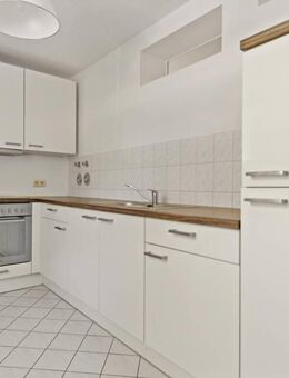 Helle 2-Zimmer-Wohnung mit Einbauküche in Halle-Seeben - Halle (Saale)