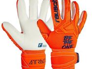 Reusch Torwarthandschuhe Attrakt Freegel Silver Jr mit Grip Silver Belag