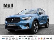 Volvo XC40 Plus Dark 2WD B4 EU6d digitales Cockpit Memory Sitze Soundsystem HarmanKardon 360 Kamera - Aachen