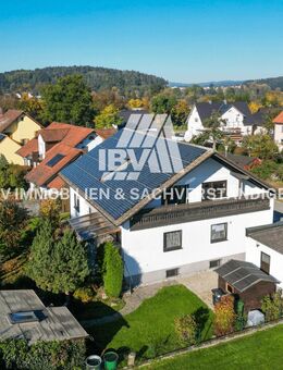 Großzügiges Zweifamilienhaus mit PV-Anlage und viel Platz in Schwarzach bei Nabburg - Schwarzach (Nabburg)
