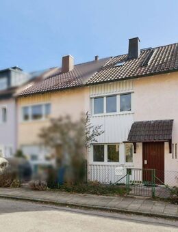 Renovierungsbedürftiges Reihenmittelhaus in bevorzugter Lage von München-Obermenzing - München