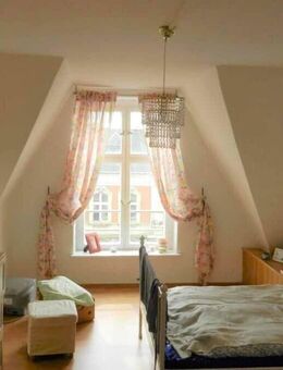 Wohnen im Zentrum, Neustadt, 4-Zimmer Dachgeschosswohnung, auch für 3er WG geeignet - Brandenburg (Havel)