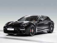 Porsche Panamera, GTS Sport Turismo Soft-Close, Jahr 2023 - Stuttgart