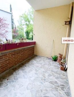 IMMOBERLIN.DE - Feine Ruhelage! Helle Wohnung mit Loggia beim Botanischen Garten Dahlem - Berlin