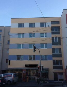 Mehrfamilienhaus mit 8 Wohnungen+1 Gewerbe nach WEG geteilt; ca. 105000€ B-Mieten - Nürnberg