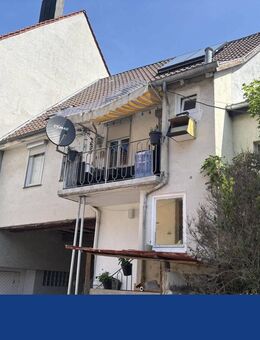 Großzügiges 1 Familienhaus mit ELW in zentraler Lage - Kirchheim (Neckar)