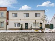 Vermietetes Mehrfamilienhaus inklusive Gewerbeeinheit - Ludwigslust