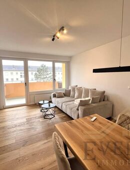 Möblierte 3-Zimmer-Wohnung mit Balkon in ruhiger Lage Ottobrunn, Erstbezug nach Sanierung - Ottobrunn