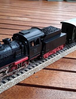 Märklin H0 Personenzug mit Mehrzwecklok BR 24 (3003) und 4 Wagons - Stuttgart