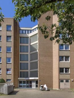 grosszügige 3-Zimmer-Wohnung mit Aufzug und Balkon in MG Odenkrichen - Mönchengladbach
