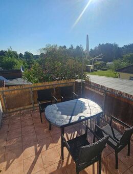2,5-Zimmer-Dachgeschosswohnung mit großer Terrasse - Langewahl