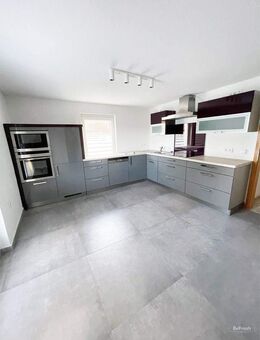 Renovierte 4 Zimmer Wohnung mit Einbauküche und 2 Terrassen - 140m2 - Hülsede