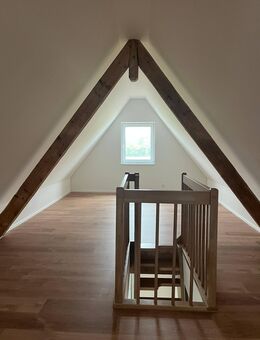3 Zimmer-Wohnung DG, Matzentalweg 4 - Küssaberg