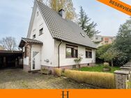 Sanierungsbedürftiges 1-2 Familienhaus in schöner, grüner Wohnlage - Bremerhaven