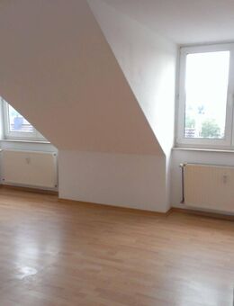 großzügige 3 Zimmer Dachgeschosswohnung - Hameln