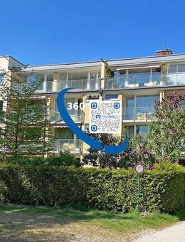 Vielseitige 3,5-Zi.-DG-Wohnung mit Renovierungsbedarf und zwei Balkonen - München