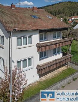 Großzügiges Zweifamilienhaus mit Garten + Garage! - Burladingen