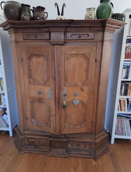 Schöner Bauernschrank zu verkaufen - Traunstein Zentrum
