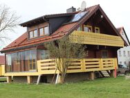 holzhaus mit Aussicht in wald und flur - Aufseß