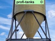 P404 gebrauchtes 50.000 L GFK Salzsilo Futtersilo Mehlsilo Pelletsilo Polyestersilo mit Unterfahrgestell aus Stahl Lagerbehälter Lagertank Streusalz - Hillesheim (Landkreis Vulkaneifel)