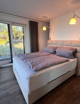 LUXUS Hausboot - 3 Etagen - 100m² Wohnen + 120 m² SONNENTERRASSE - Kamin, Kino, komplett individuell - Berlin