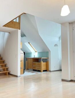 Attraktive 3,5-Zi.-Maisonette-Eigentumswohnung mit Loggia und 2 TG-Stellplätzen - Hechingen