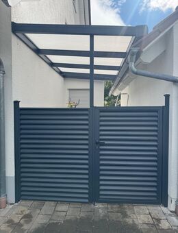 Moderne Aluminiumzäune, Schmiedezäune und Terrassenüberdachungen - Rehling
