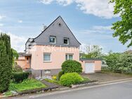 Freistehendes Ein-/Zweifamilienhaus in Süd-Westlage. - Bergisch Gladbach