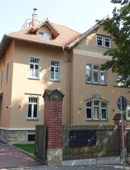 Gemütliche 2-Zi.-Dachgeschosswohnung mit Balkon in Radebeul-Oberlößnitz - Radebeul