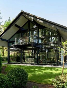 Lichtfülle und Transparenz mit Privatweg zum Seeufer - Schondorf (Ammersee)