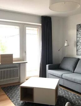 Möbliert & renoviert: Stilvolle 1-Zimmer-Wohnung mit Balkon in Neuhausen - München