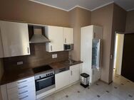 TOLLE ALTBAUWOHNUNG MIT BALKON IM HOCHPATERRE ZUR MIETE - Nürnberg