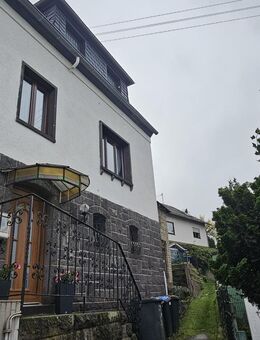 Mayen: Haus mit Garten und Garagen in ruhiger Lage - Mayen Zentrum