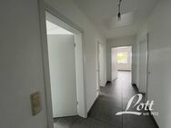**Gemütliche Dachgeschosswohnung im Erstbezug ! ** - Apen