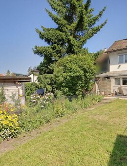 Idyllisches Wohnen: RMH mit großem Garten - Leonberg (Baden-Württemberg)