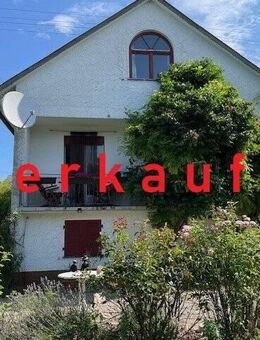 Einfamilienhaus mit idyllischem Garten in ruhiger Lage von Aach - Aach (Baden-Württemberg)